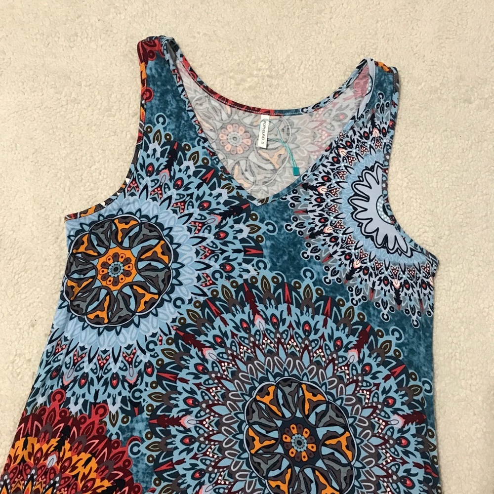 SOLD Sleeveless Boho Dress Mandala Print Soft Stretchy Size M ๐จ - Picture 4 of 10
